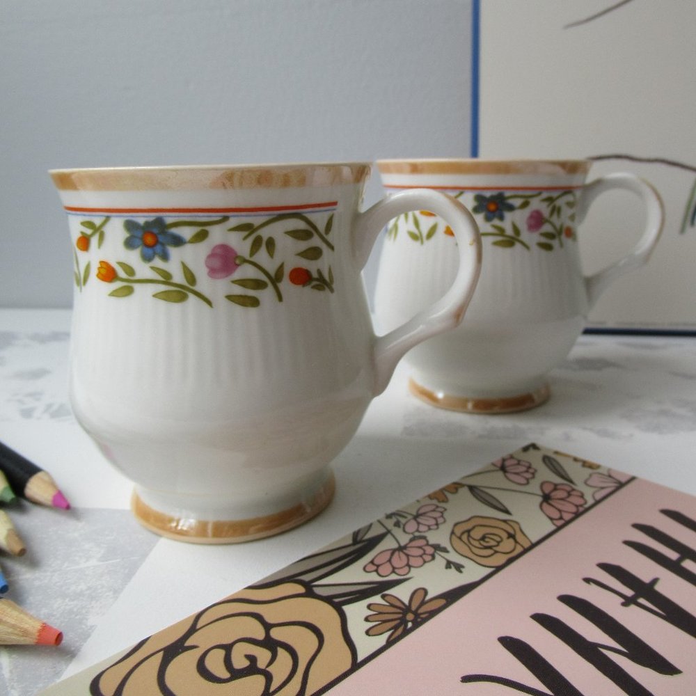 Fine Bone China 2 Tea Mugs Rainbow Mother's